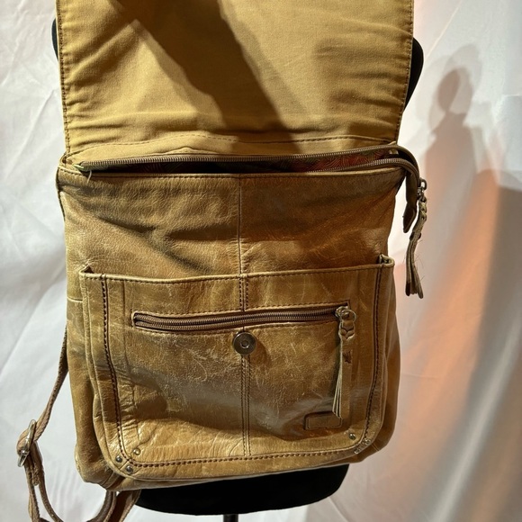 The Sak Ventura Convertible Backpack Distressed Tan Leather Crossbody Bag - Picture 5 of 12